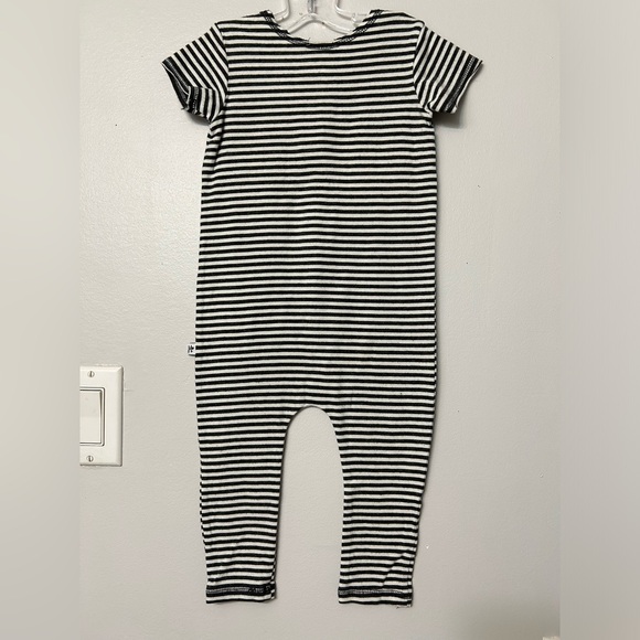Jax & Lennon Raw hem black and white striped tee romper. Size 12-18m - Picture 9 of 11